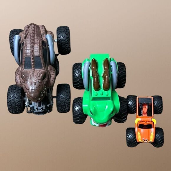 3 Monster Trucks Pop Sugar Dino Gator Monster Tori Loco Trucks - Picture 7 of 11
